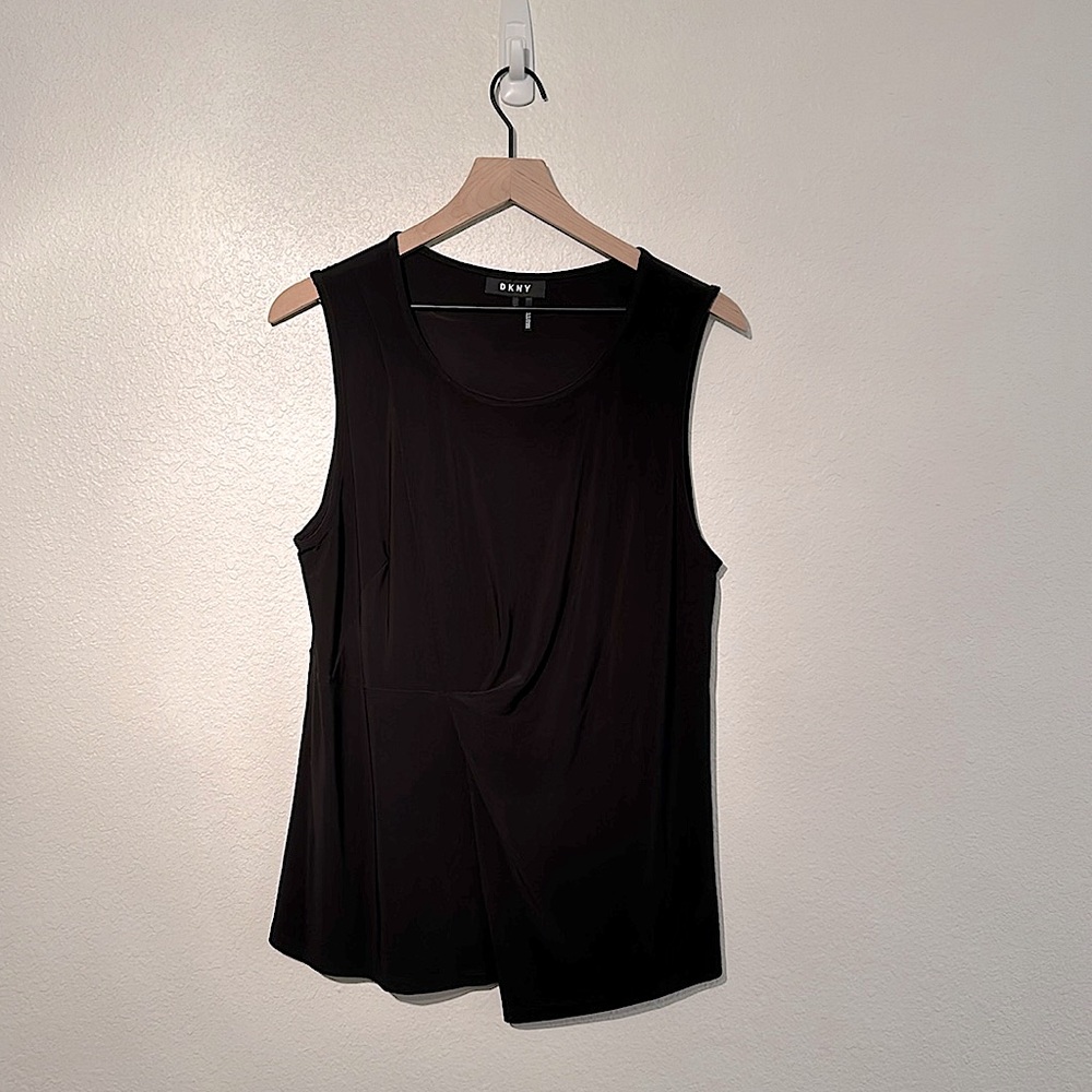 DKNY black top with front details just worn once